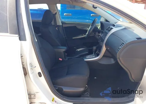 2013 Toyota Corolla S из США, поврежденный, VIN 5YFBU4EE8DP218577